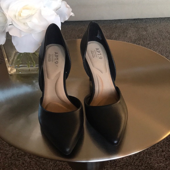 NEW APT.9 BLACK HIGH HEELS!!! - Picture 2 of 6